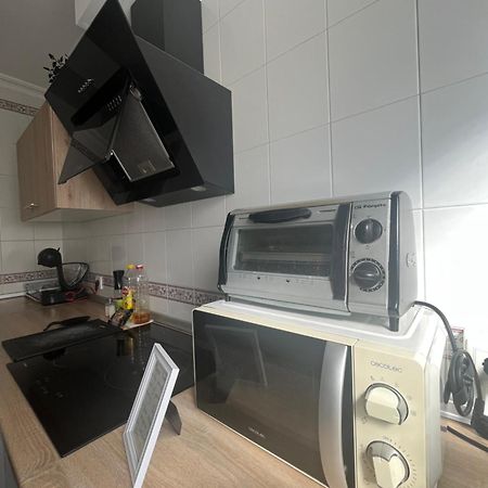Lovely Rooms En Piso Compartido إشبيلية المظهر الخارجي الصورة