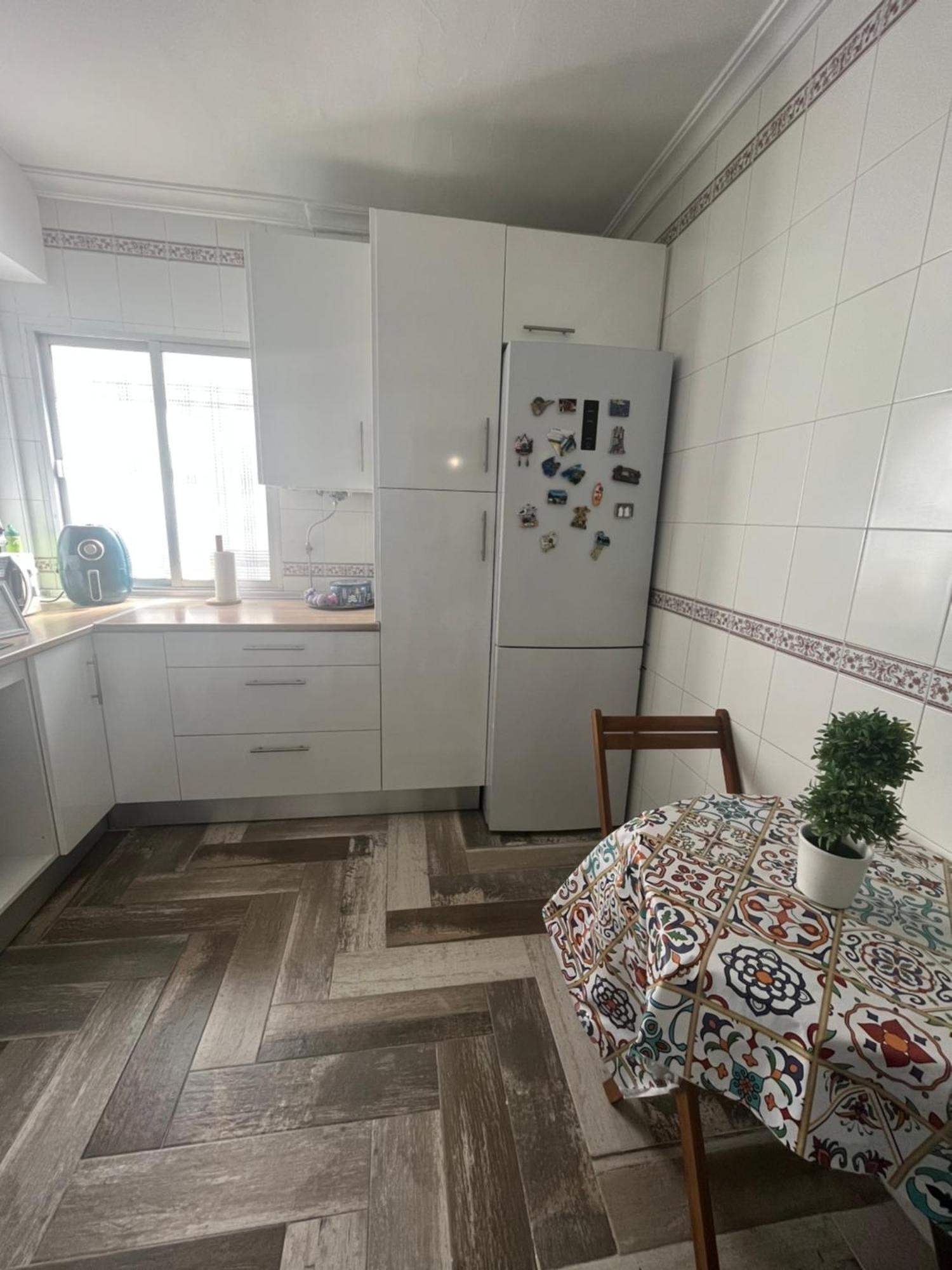 Lovely Rooms En Piso Compartido إشبيلية المظهر الخارجي الصورة